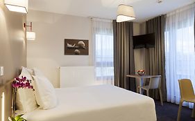 Neho Suites Porte De Geneve - Gare Annemasse